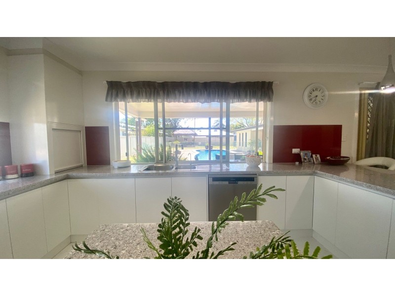 11 Holland Street, Chinchilla QLD 4413