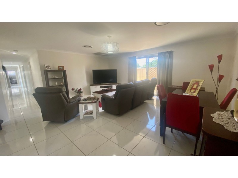 11 Holland Street, Chinchilla QLD 4413