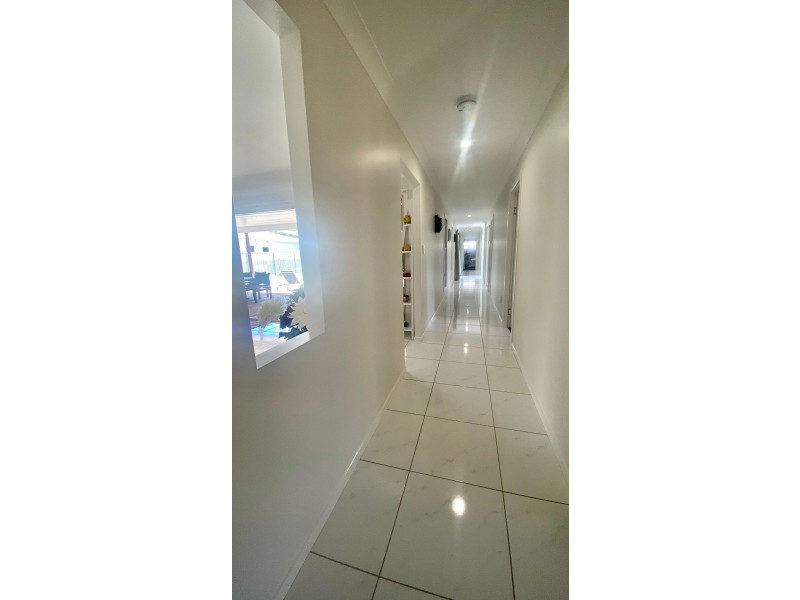 11 Holland Street, Chinchilla QLD 4413