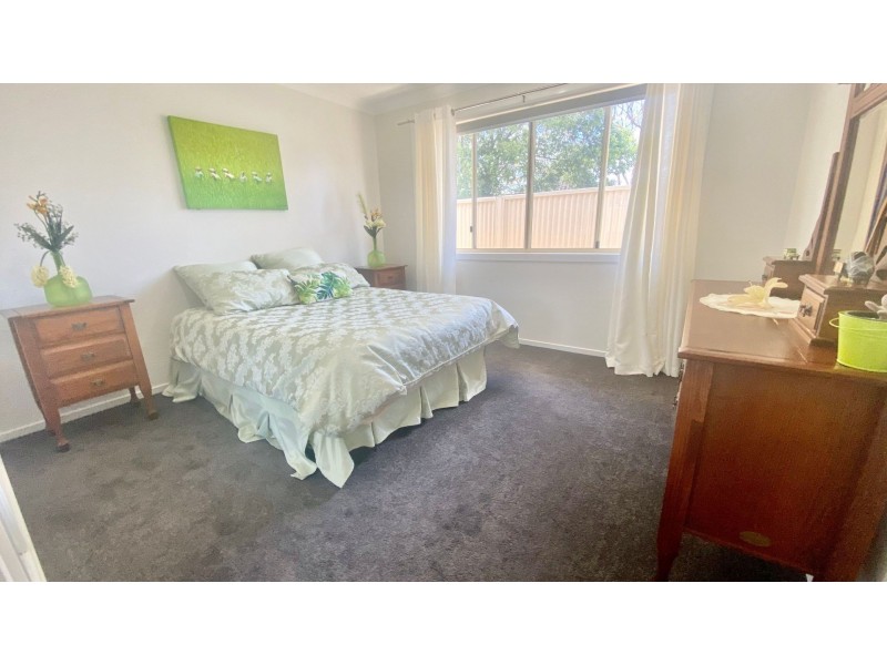 11 Holland Street, Chinchilla QLD 4413