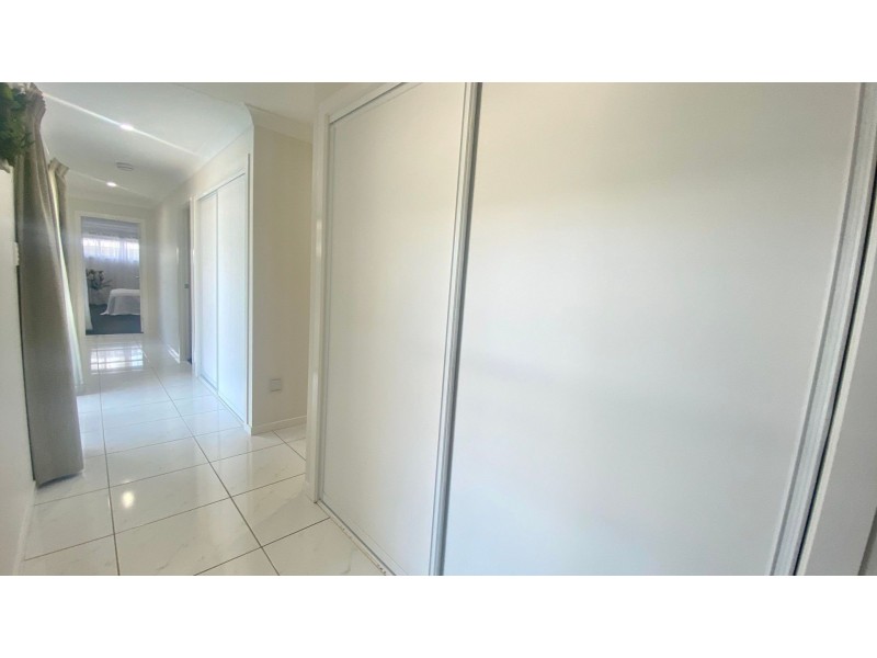 11 Holland Street, Chinchilla QLD 4413