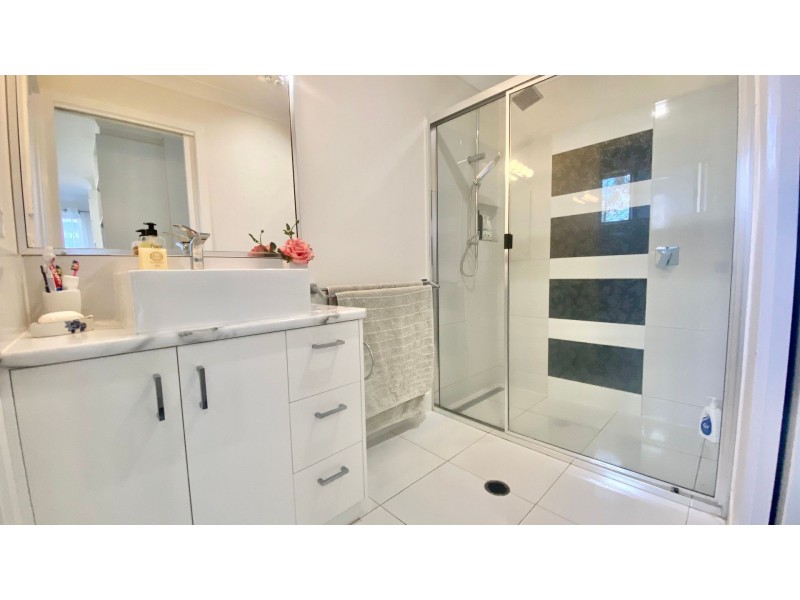 11 Holland Street, Chinchilla QLD 4413