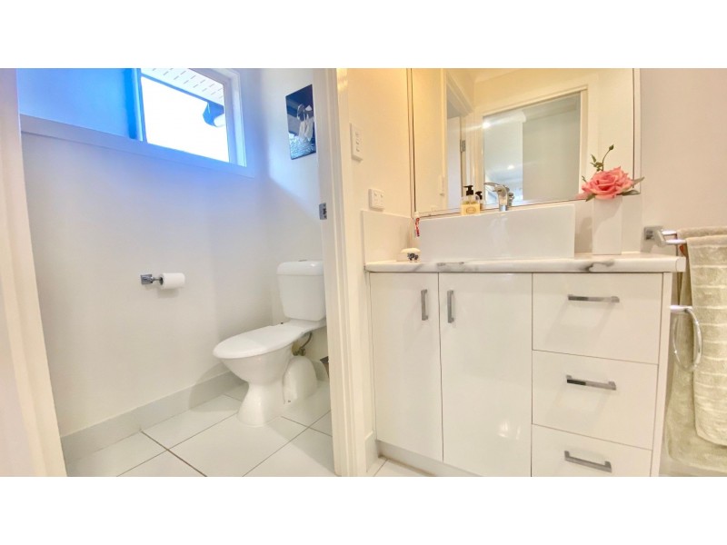 11 Holland Street, Chinchilla QLD 4413