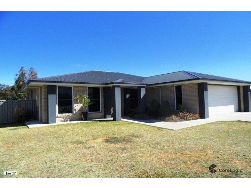 15 Sommerfeld Cres, Chinchilla QLD 4413