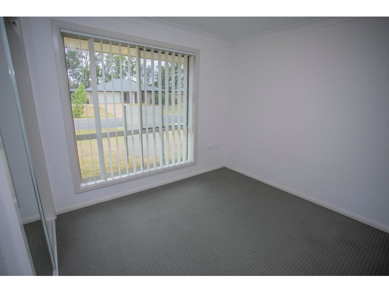 100 Cypress Pines Dr, Miles QLD 4415