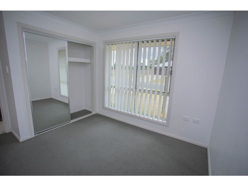 100 Cypress Pines Dr, Miles QLD 4415