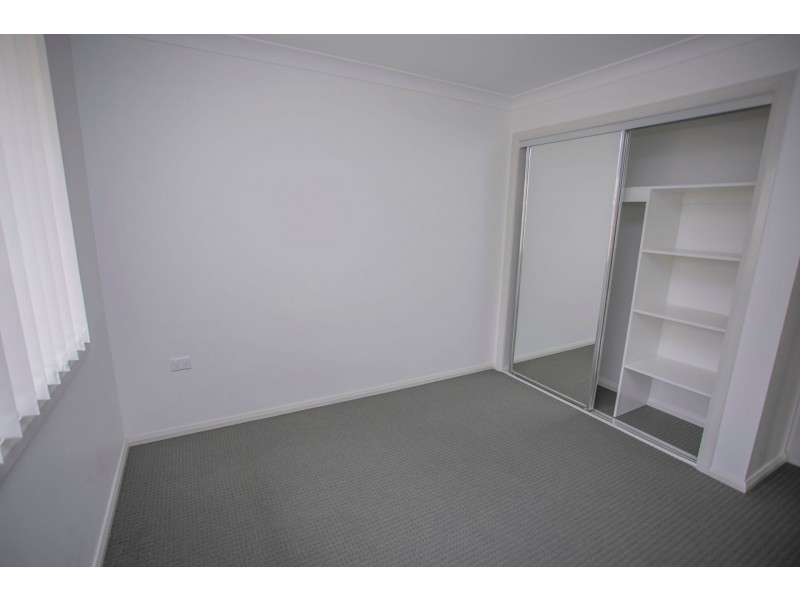 100 Cypress Pines Dr, Miles QLD 4415