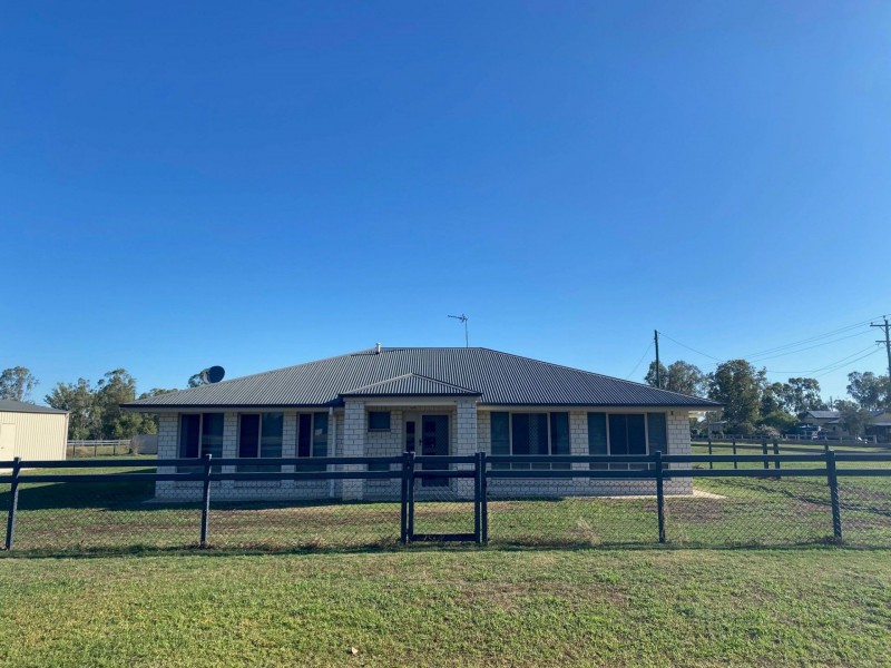 20 Bowen St, Condamine QLD 4416