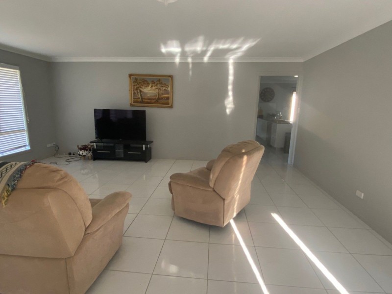 20 Bowen St, Condamine QLD 4416