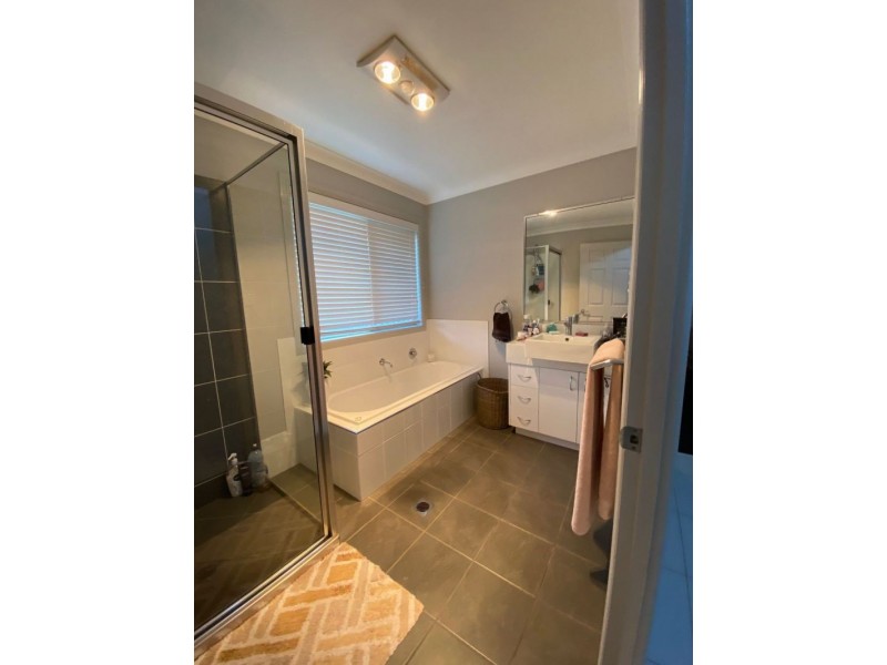 20 Bowen St, Condamine QLD 4416