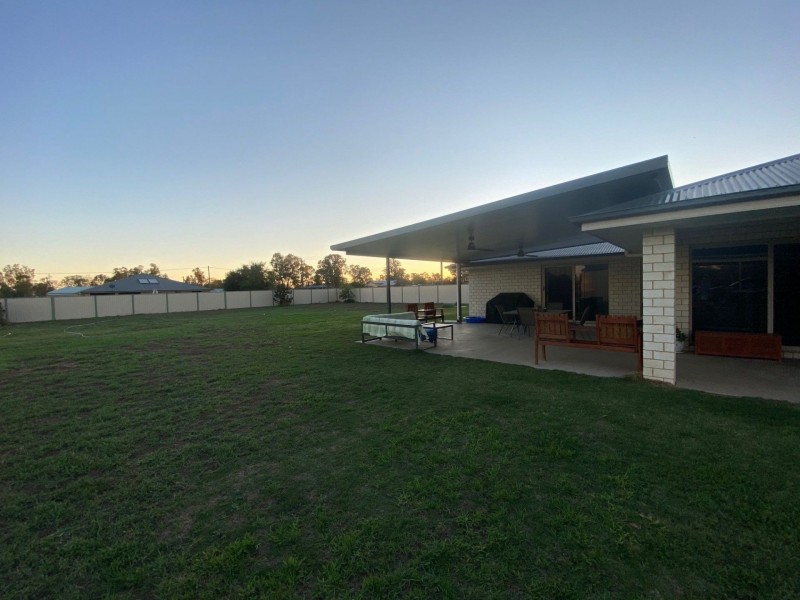 20 Bowen St, Condamine QLD 4416
