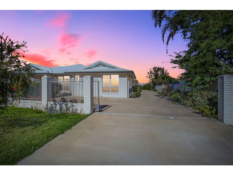 2/100 Zeller Street, Chinchilla QLD 4413