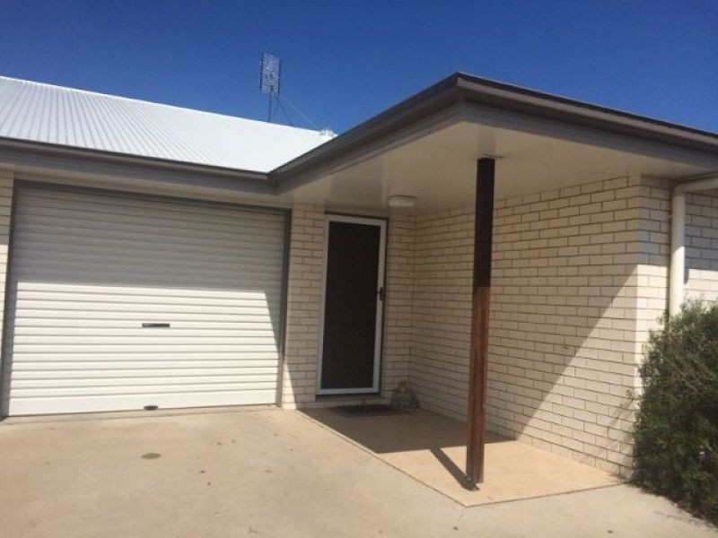 2/100 Zeller Street, Chinchilla QLD 4413