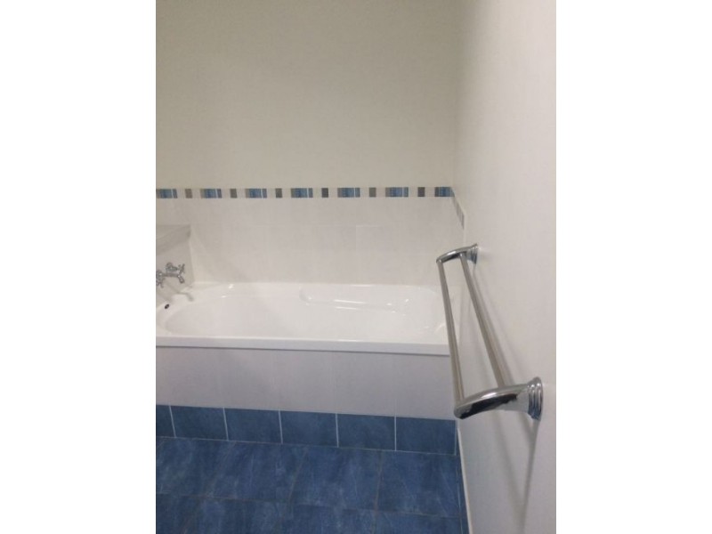 2/100 Zeller Street, Chinchilla QLD 4413