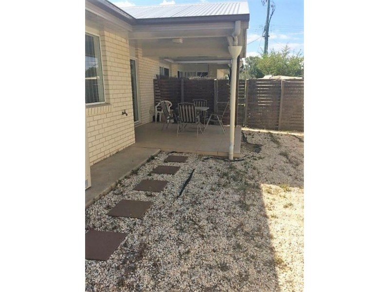 2/100 Zeller Street, Chinchilla QLD 4413