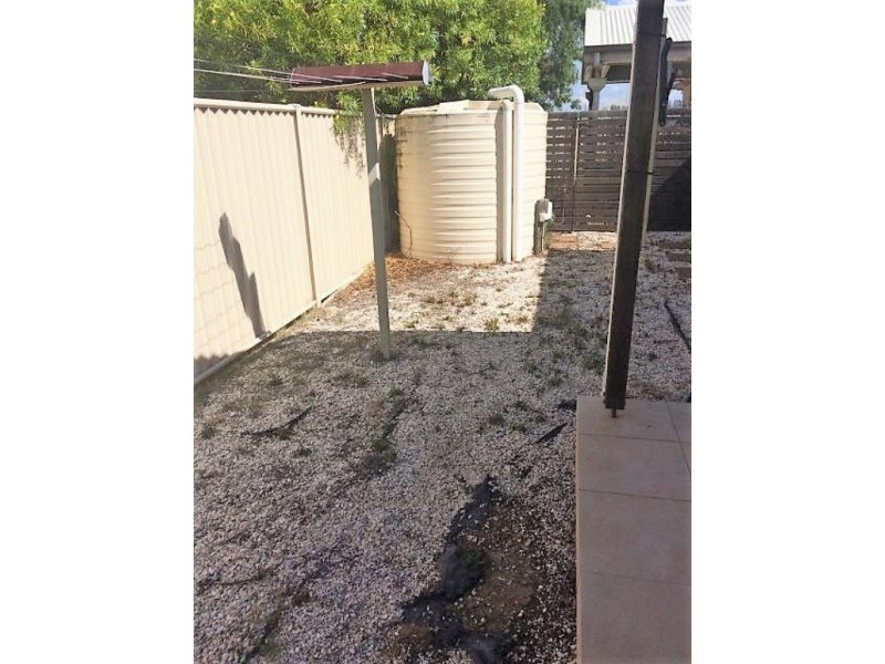 2/100 Zeller Street, Chinchilla QLD 4413