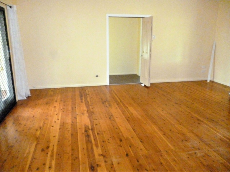 11 Nevell Street, Chinchilla QLD 4413