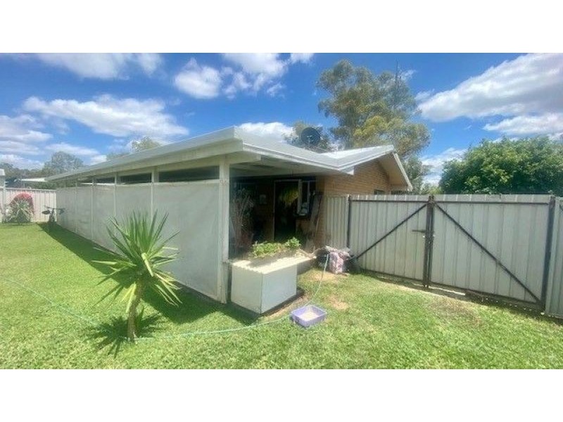 9 Stevenson Street, Chinchilla QLD 4413