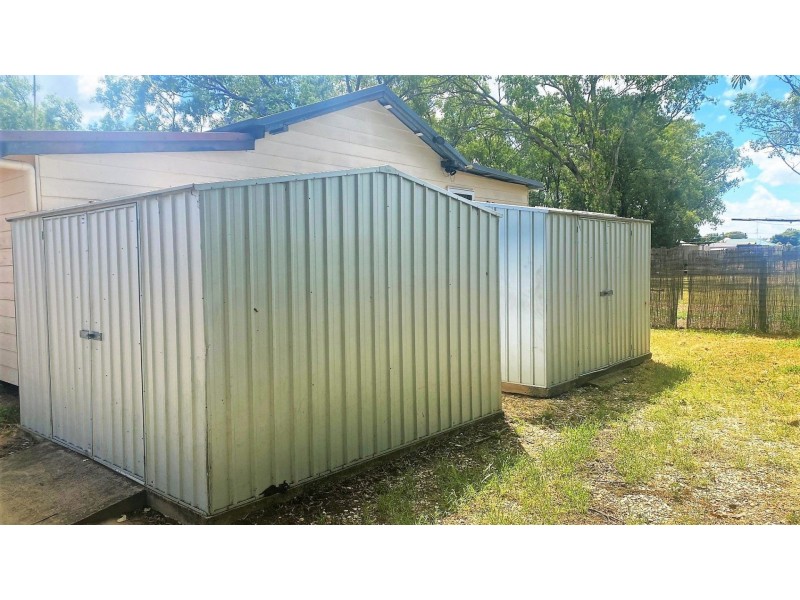 10 Helena Street, Chinchilla QLD 4413