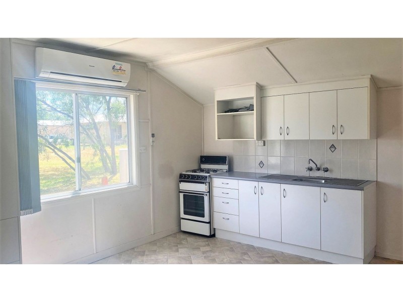 10 Helena Street, Chinchilla QLD 4413