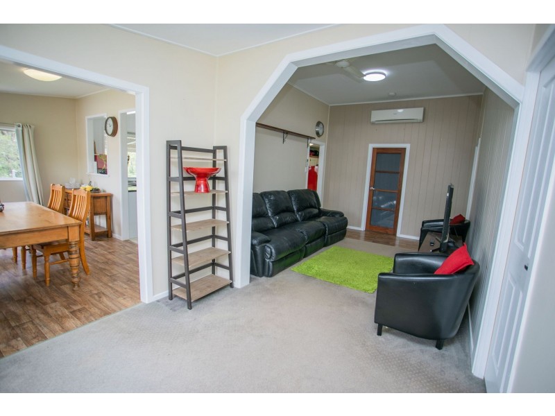 35 Davis Street, Chinchilla QLD 4413