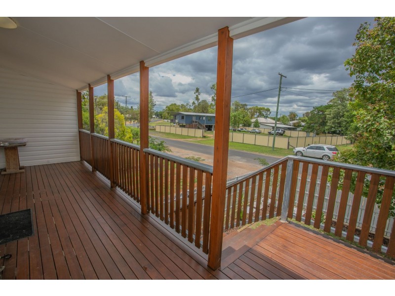 35 Davis Street, Chinchilla QLD 4413