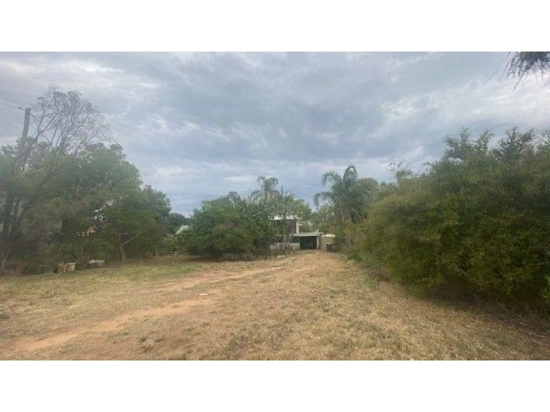 2 Bell Street, Chinchilla QLD 4413