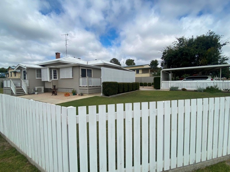 64 Hypatia Street, Chinchilla QLD 4413