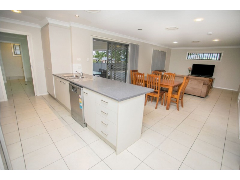 61 Price St, Chinchilla QLD 4413