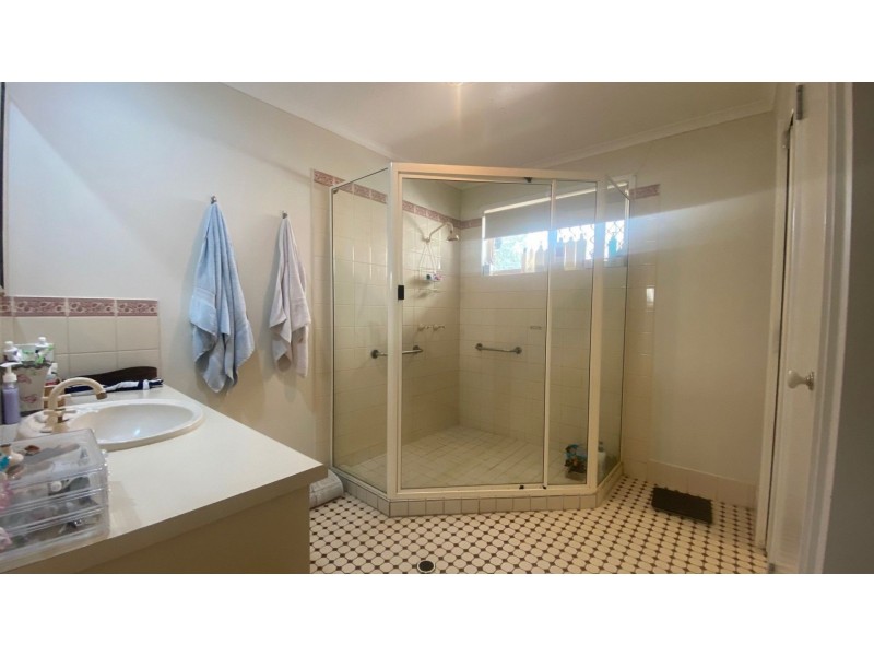 63 Kurtz Street, Chinchilla QLD 4413