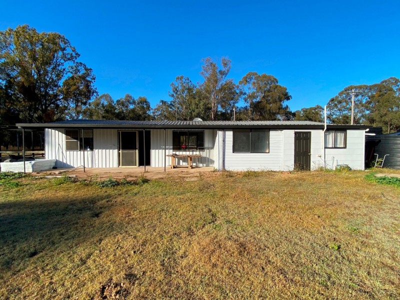261 Kookaburra Drive, Tara QLD 4421