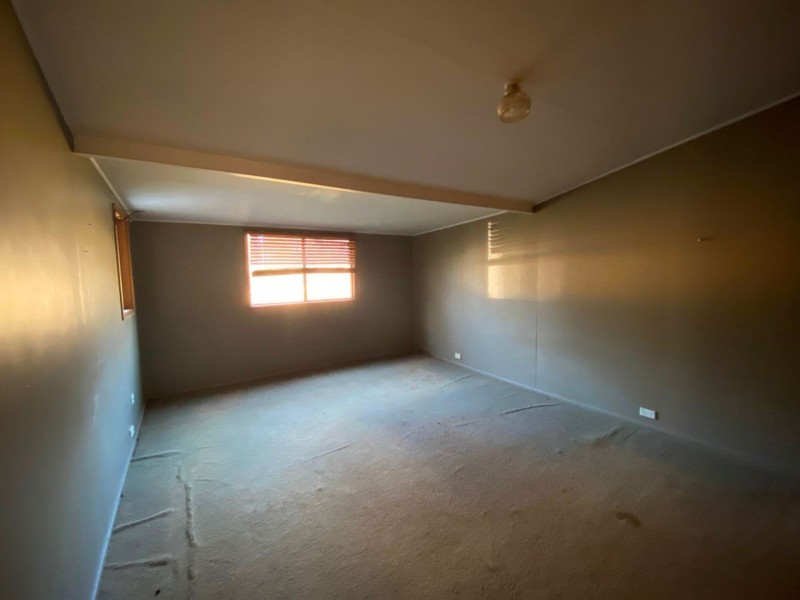 261 Kookaburra Drive, Tara QLD 4421