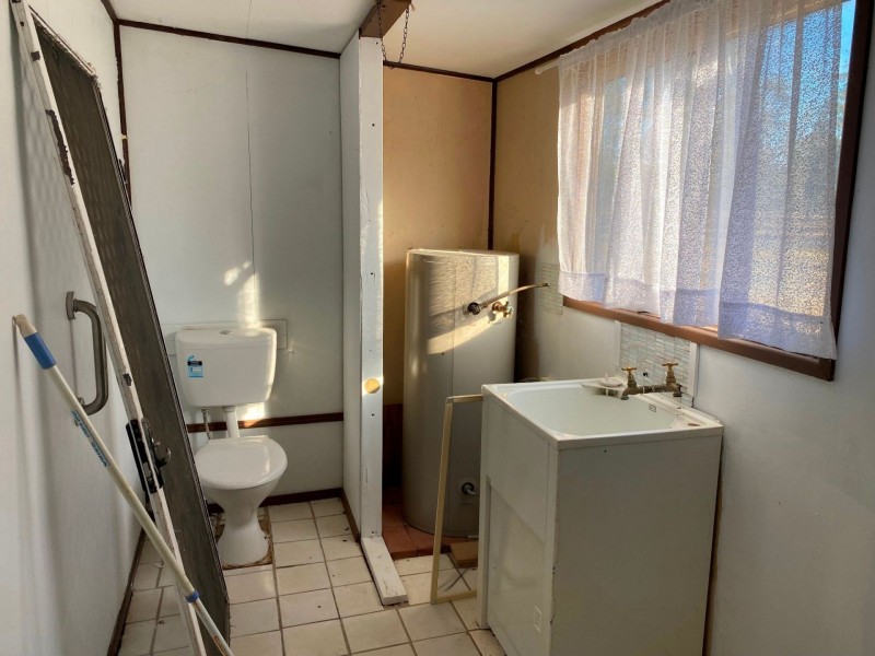 261 Kookaburra Drive, Tara QLD 4421