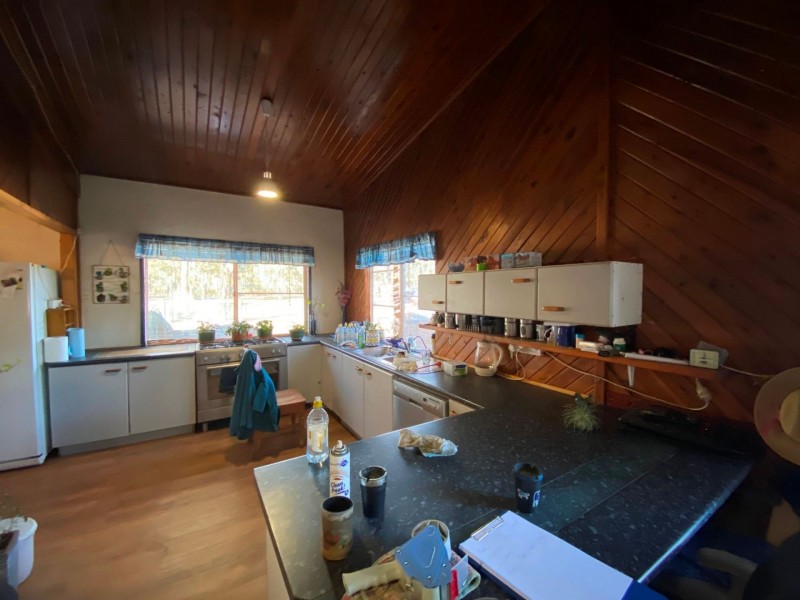 250 Kookaburra Drive, Tara QLD 4421