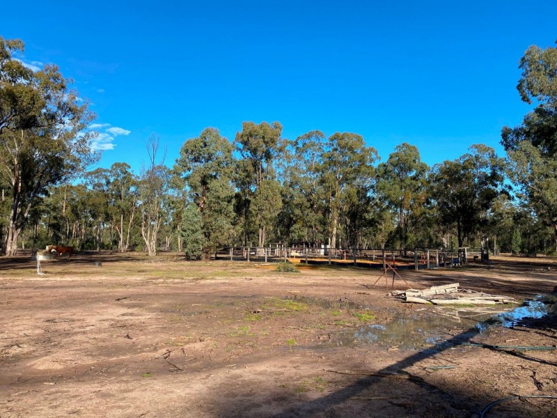 250 Kookaburra Drive, Tara QLD 4421