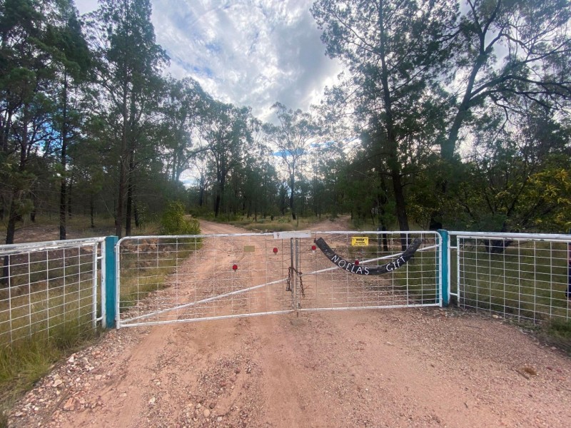 202 West Valley Road, Tara QLD 4421