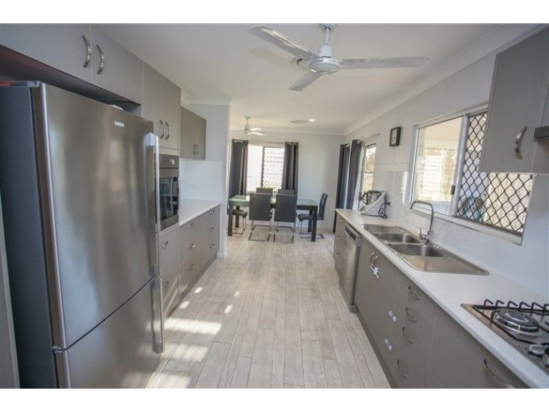 302 Dawson Gate Road, Chinchilla QLD 4413