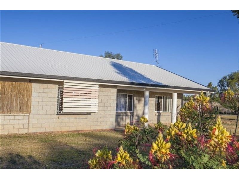 302 Dawson Gate Road, Chinchilla QLD 4413