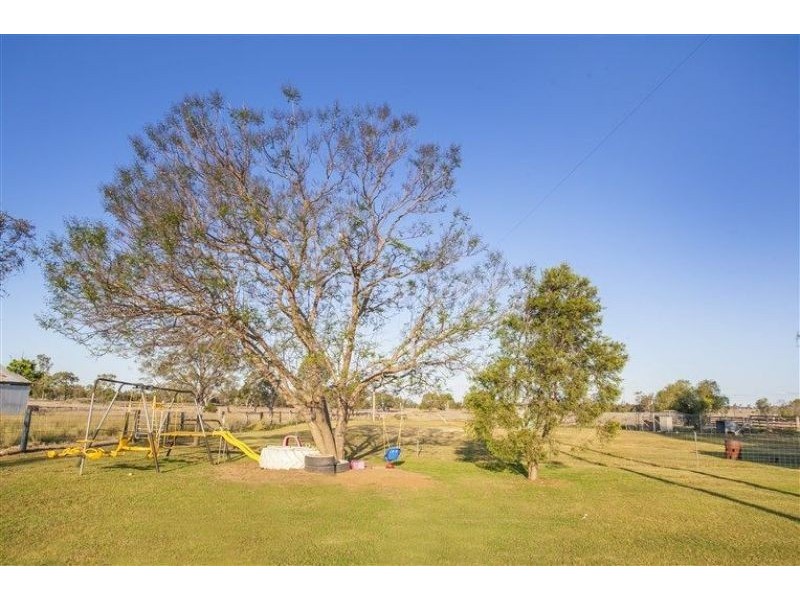 302 Dawson Gate Road, Chinchilla QLD 4413