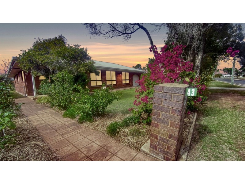 43 Mackie Street, Chinchilla QLD 4413