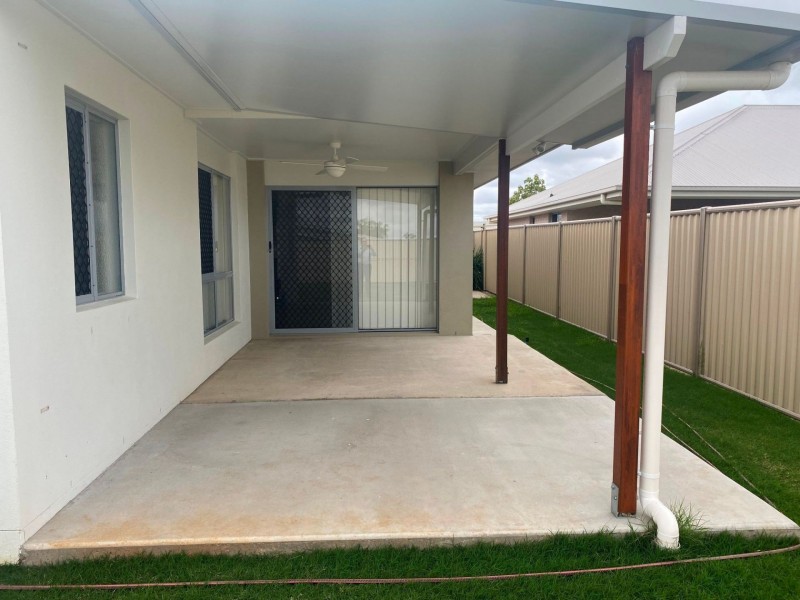 1/12 Ellem Drive, Chinchilla QLD 4413