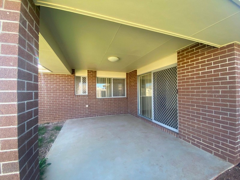 18 Pilkington St, Chinchilla QLD 4413