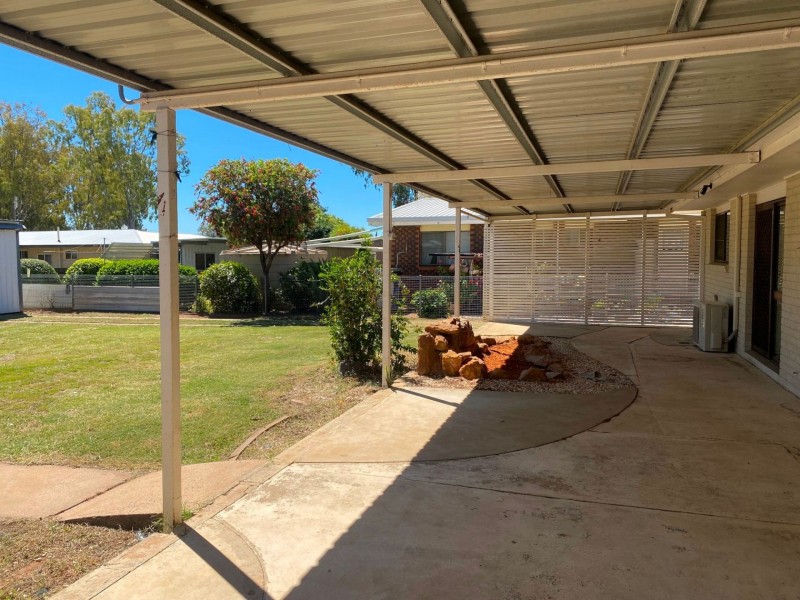 30 Beutel St, Chinchilla QLD 4413