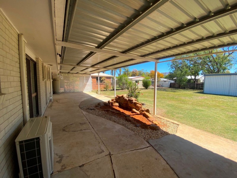 30 Beutel St, Chinchilla QLD 4413