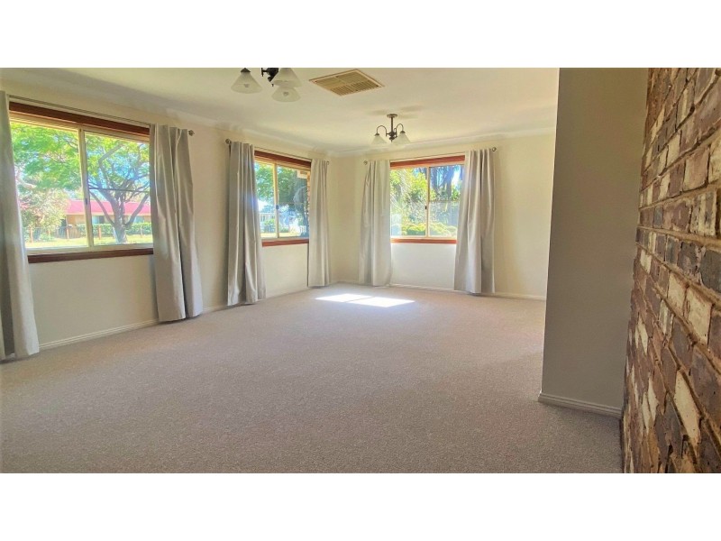 35A Atkins Street, Chinchilla QLD 4413