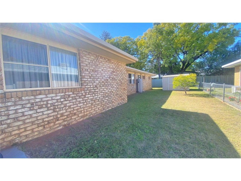 35A Atkins Street, Chinchilla QLD 4413