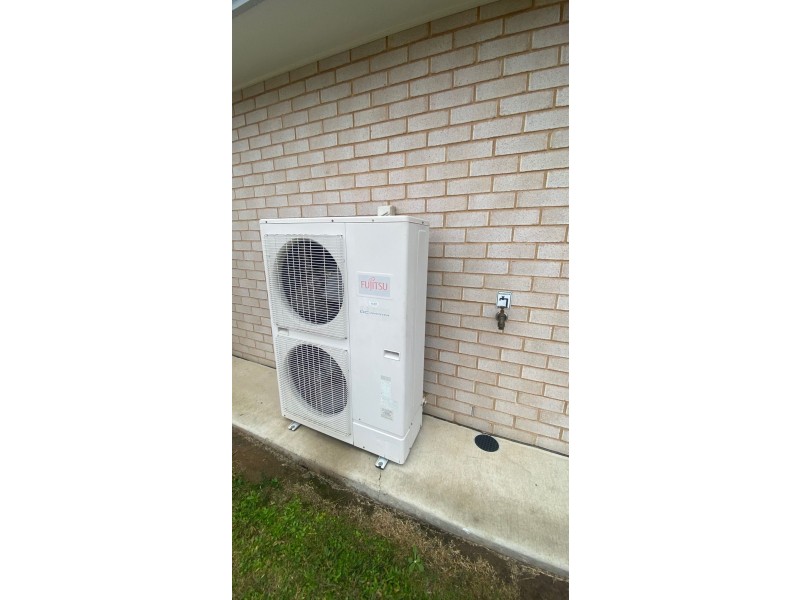 17 Gleeson Street, Chinchilla QLD 4413