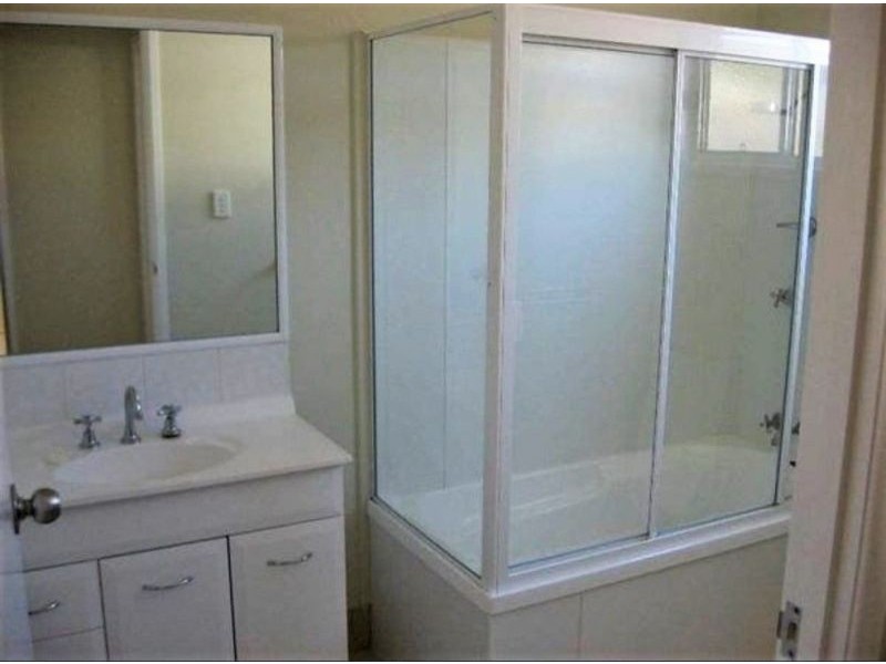 1, 2, 3 & 4/13 Wood Street, Chinchilla QLD 4413