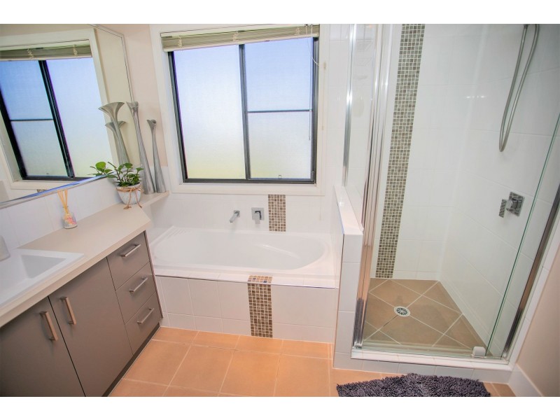 143 Ainsworth Street, Chinchilla QLD 4413