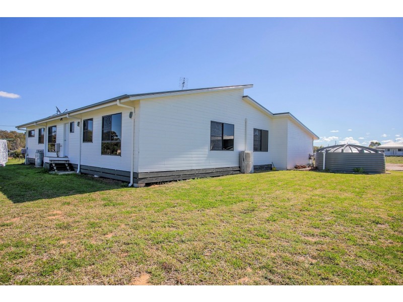 143 Ainsworth Street, Chinchilla QLD 4413